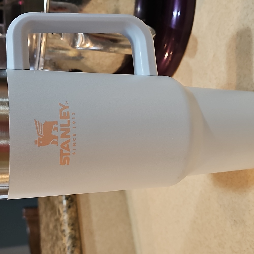 40 oz rare cloud grey light blue peach stanley